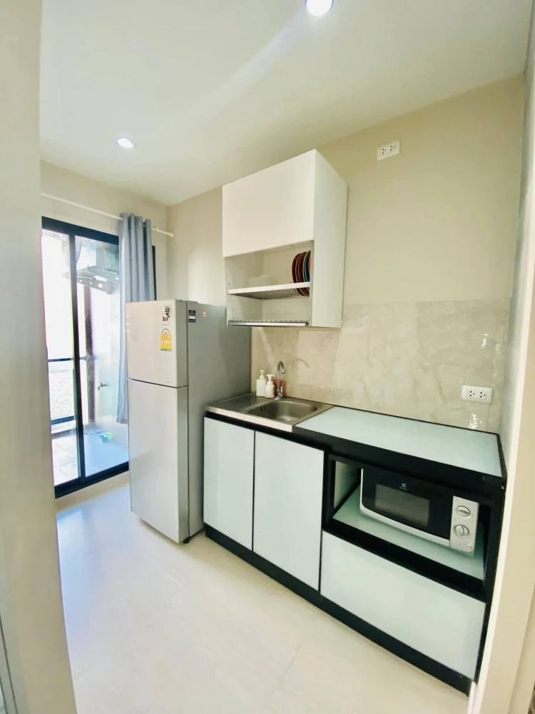For rent: The Cube Plus Chaengwattana, 1 bedroom, 1 bathroom, living area divided, all furniture included, must be arranged.