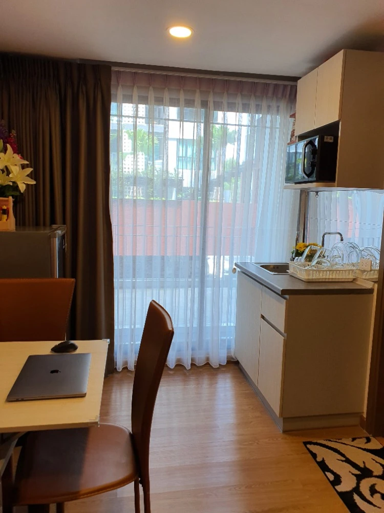 For rent, The Cube Loft Srinakarin - Theparak, 2nd floor, garden view, fully furnished, ready to move in, book now urgently.