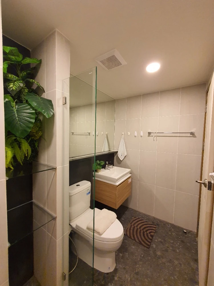 For rent, The Cube Loft Srinakarin - Theparak, 2nd floor, garden view, fully furnished, ready to move in, book now urgently.