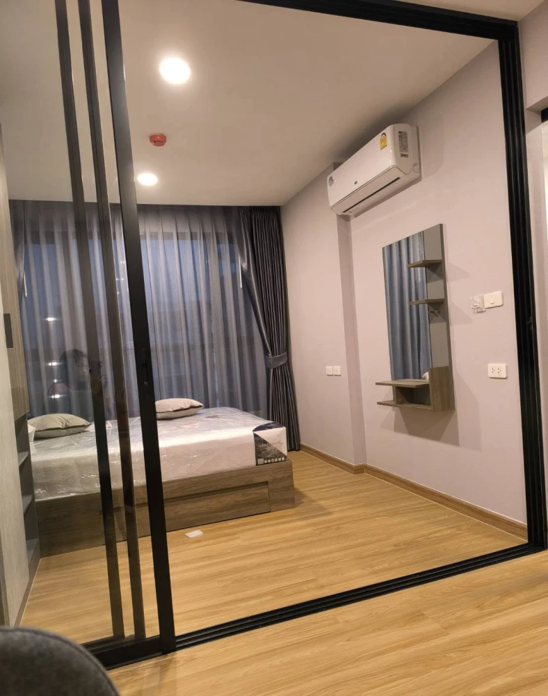For rent: The Cube Loft Srinakarin - Theparak, pool view, fully furnished, complete appliances. Just bring your belongings and move in.