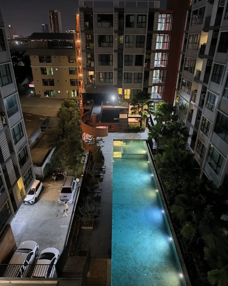 For rent: The Cube Loft Srinakarin - Theparak, pool view, fully furnished, complete appliances. Just bring your belongings and move in.