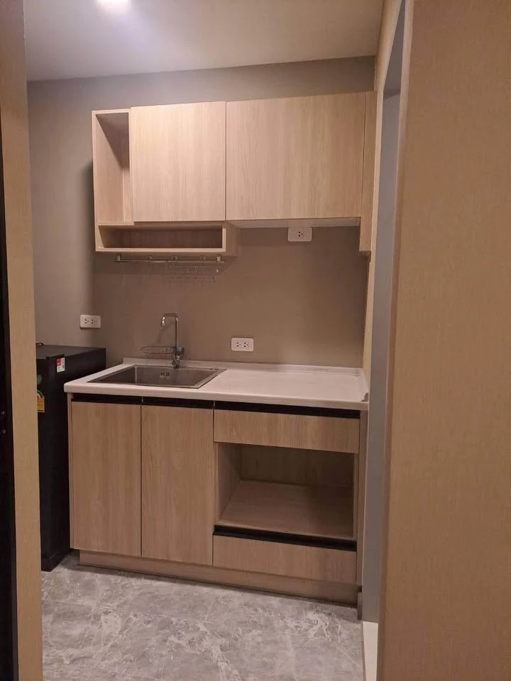 For rent: The Cube South Chaengwattana 15/1, 2nd floor, nice room, good price, book now, don't miss out.