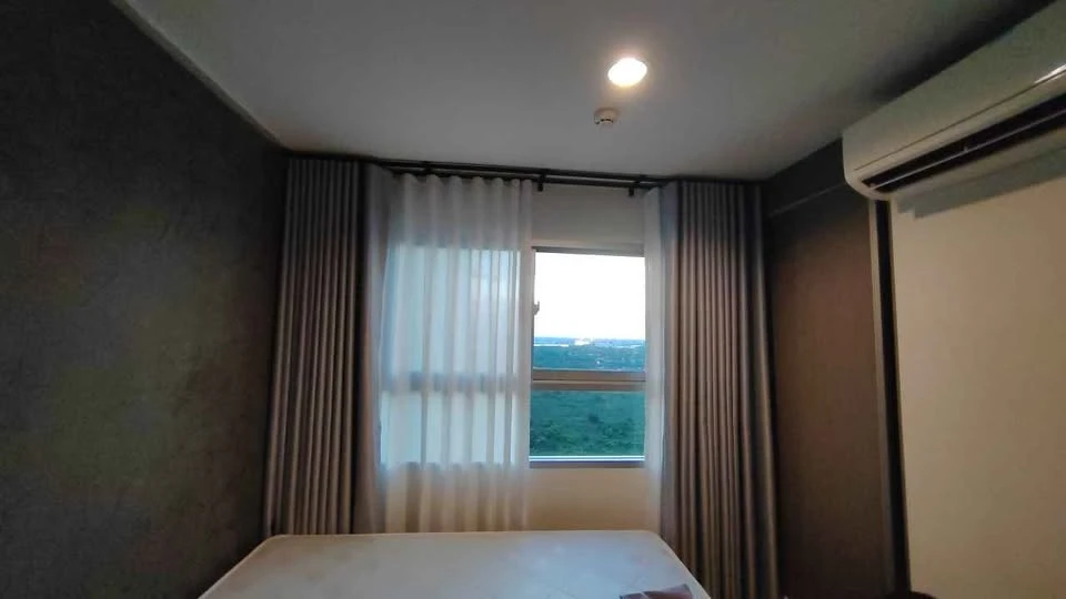 For rent: The Trust @ BTS Erawan, fully furnished, ready to move in, with a wide green area view, Chao Phraya River and sunset. Reserve now!