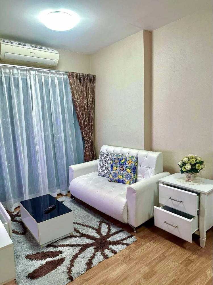 For rent: The Trust Condo, South Pattaya, ready to move in, high floor, fully furnished, book now, good price!!