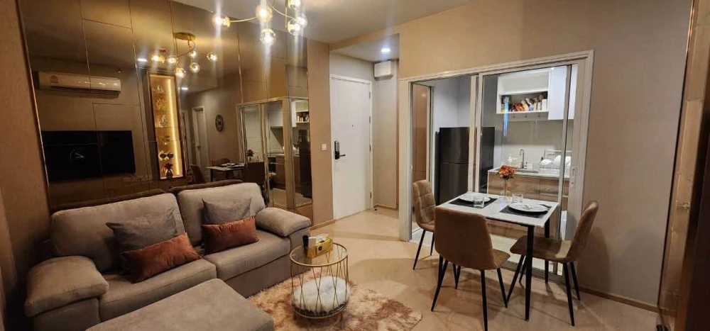 For rent: The Tree Sukhumvit 71-Ekkamai. Corner unit, beautiful, with an unobstructed view. Fully furnished and equipped with appliances—move-in ready