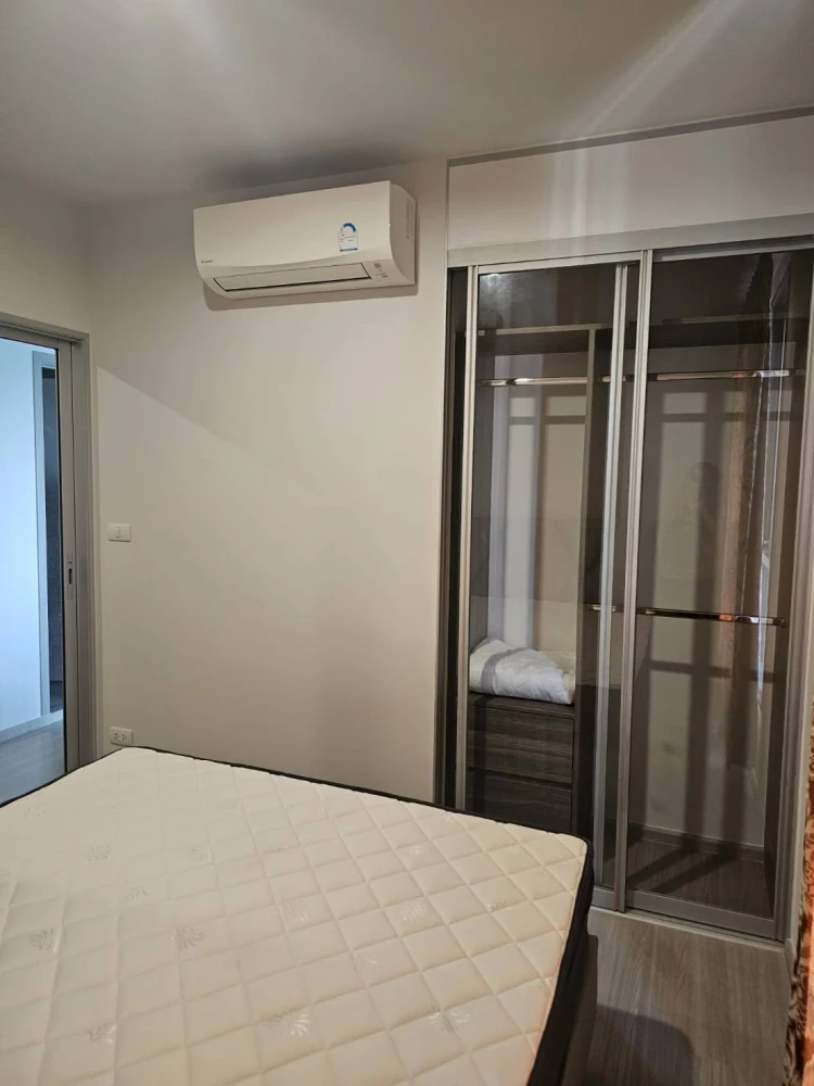 For rent: The Parkland Phetkasem 56, high floor unit, very livable, fully furnished, complete amenities. Book now before it's too late!!!