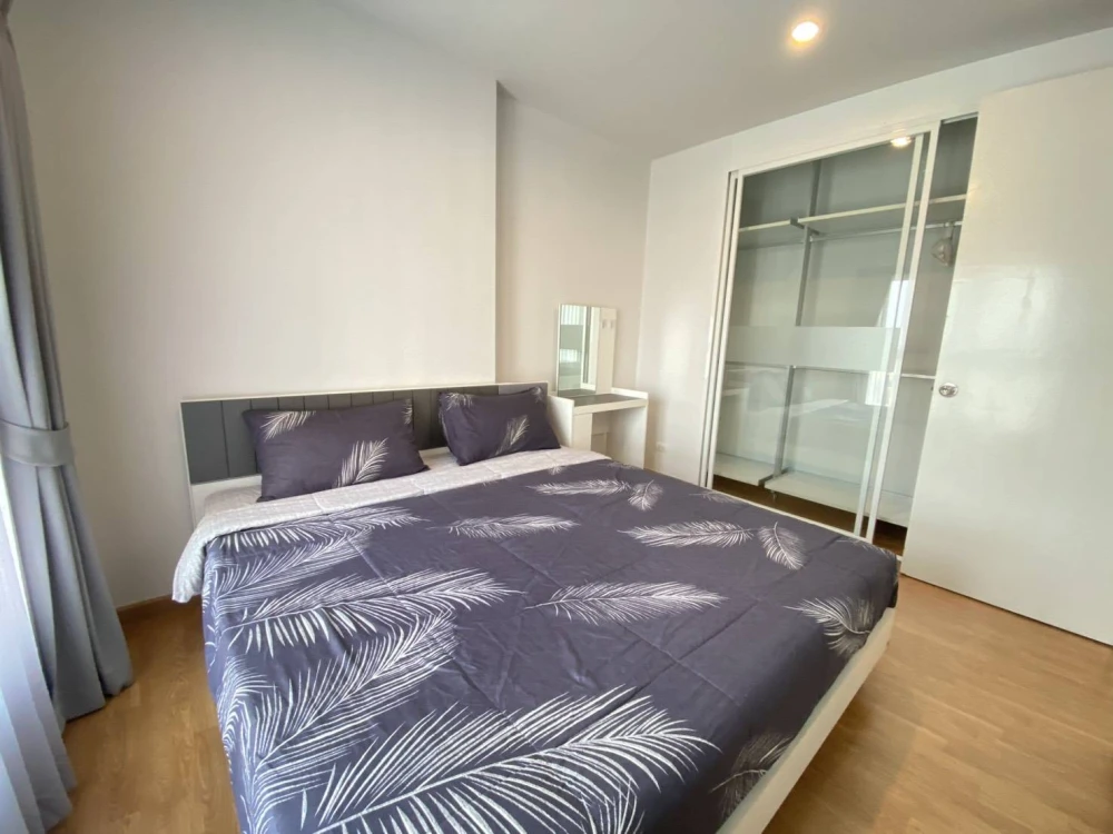 For rent: The Parkland Phetkasem, 15th floor, fully furnished, very livable. Book now, don't miss out!