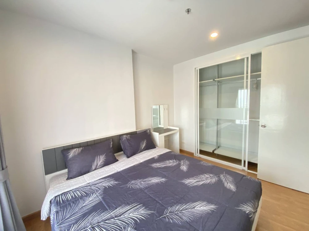 For rent: The Parkland Phetkasem, 15th floor, fully furnished, very livable. Book now, don't miss out!