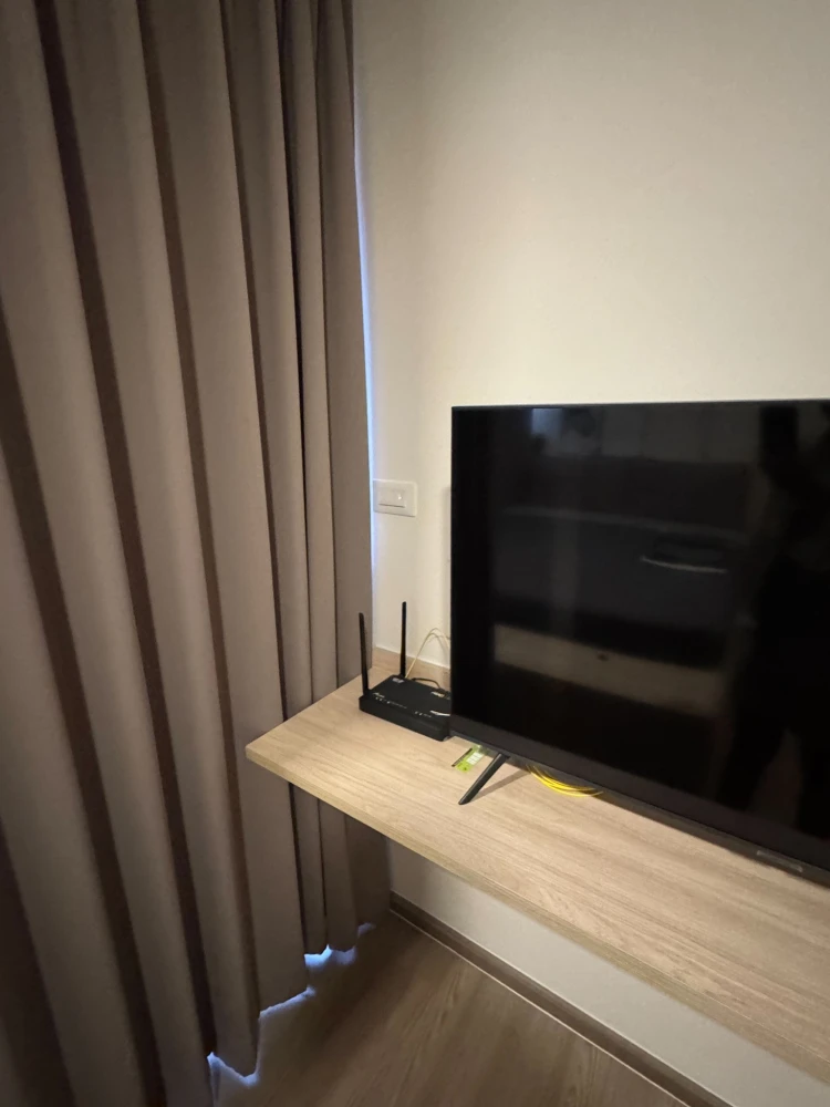 For rent or sell: The Move Bangna, a lovely room with complete furniture and appliances, plus an affordable price. Don't miss out!