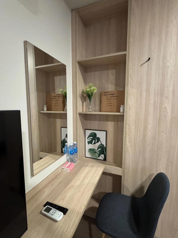 For rent or sell: The Move Bangna, a lovely room with complete furniture and appliances, plus an affordable price. Don't miss out!