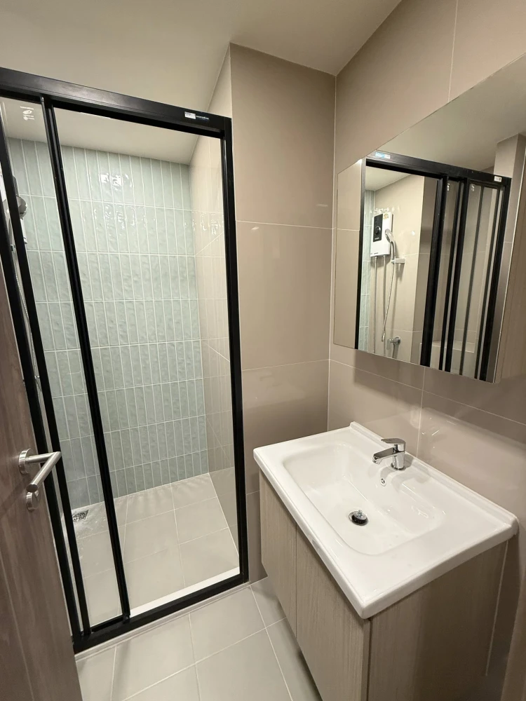 For rent: The Move Sukhumvit 107 Condo. Pets allowed. Fully furnished. Ready to move in today.