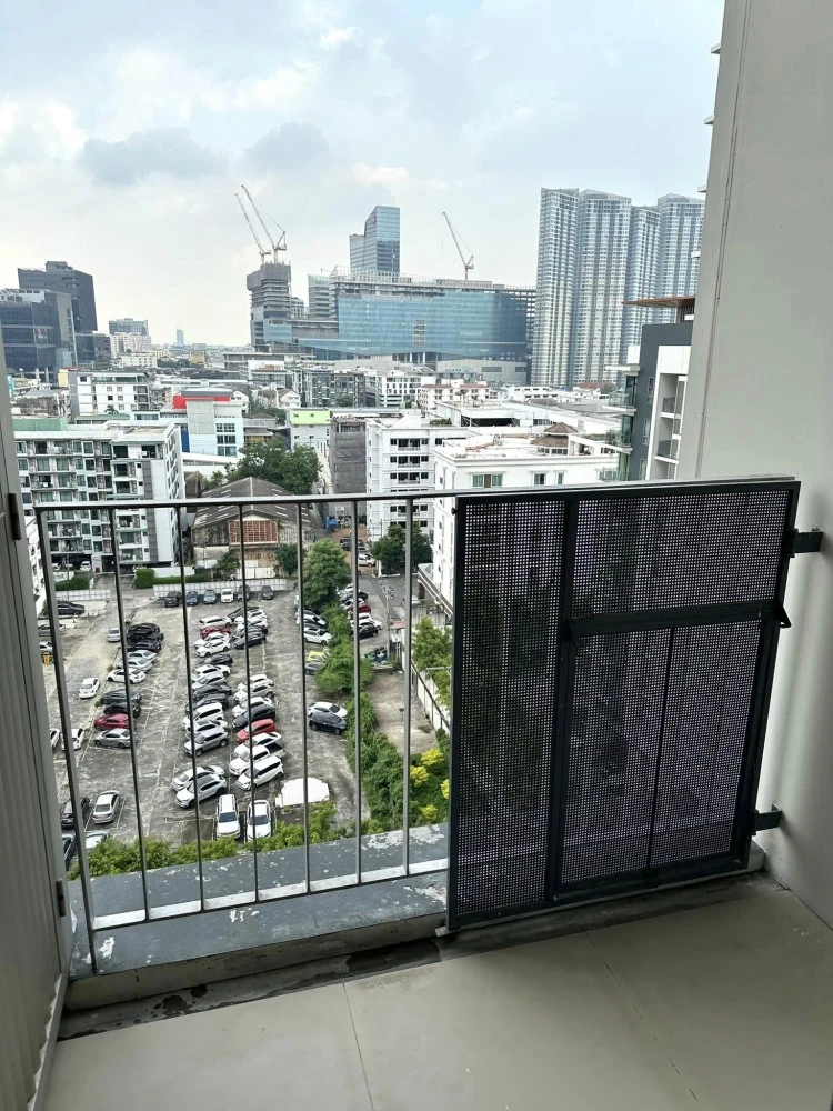 ให้เช่า เดอะรูม สุขุมวิท 62 วิวเมือง ไม่มีตึกบัง ห้องแยกพื้นที่เป็นสัดส่วนชัดเจน เฟอร์นิเจอร์ครบครัน