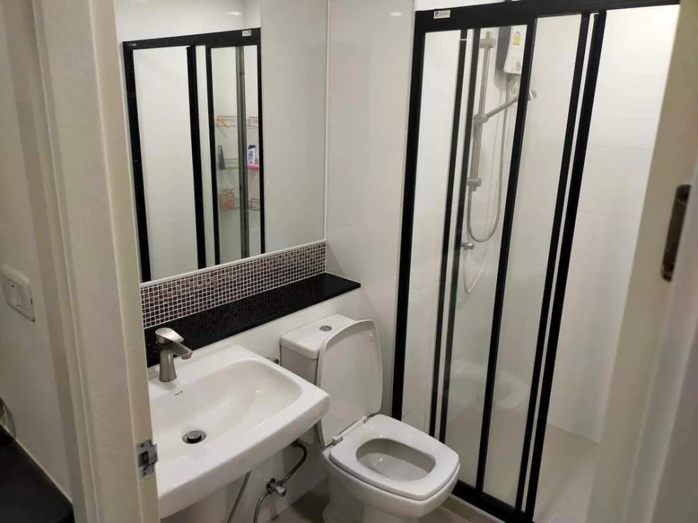 For rent: The One Plus Grand Ramkhamhaeng, fully furnished condo, just bring your luggage.