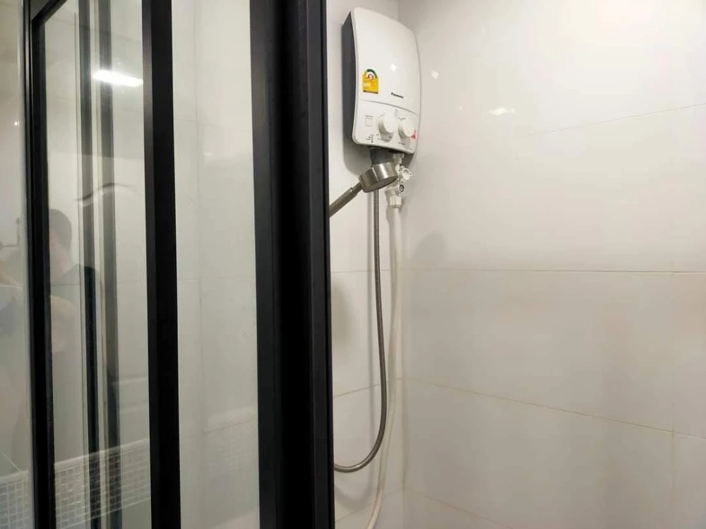 For rent: The One Plus Grand Ramkhamhaeng, fully furnished condo, just bring your luggage.