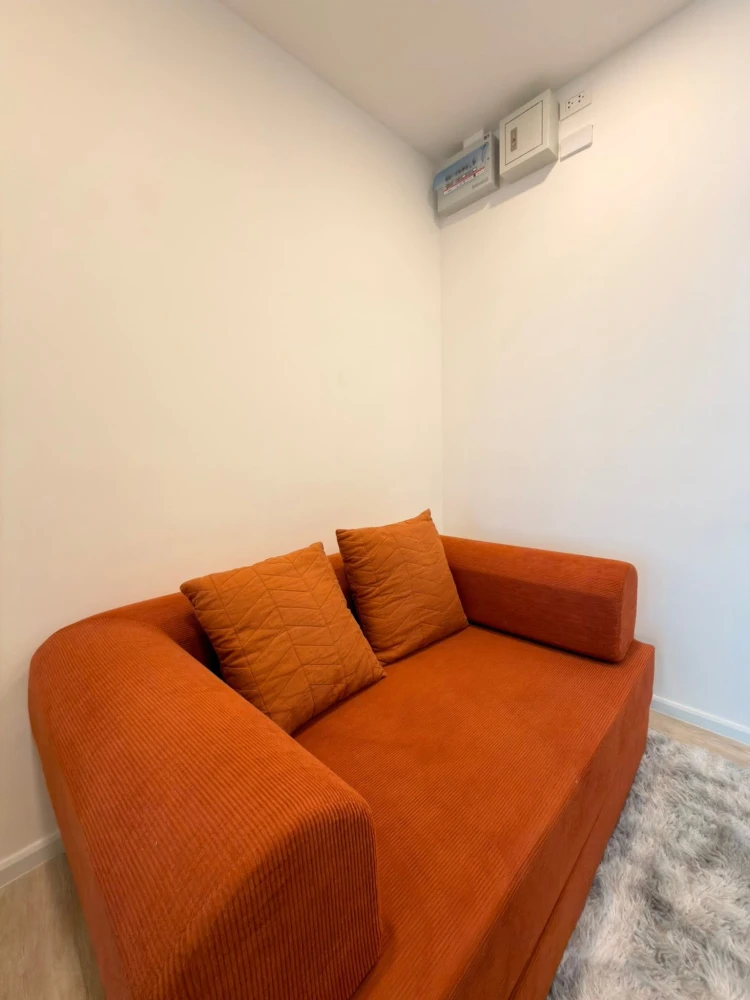 For rent: The Clef Riverline Chao Phraya-Wong Sawang. Nice room, fully furnished. Book now! Don't miss out!