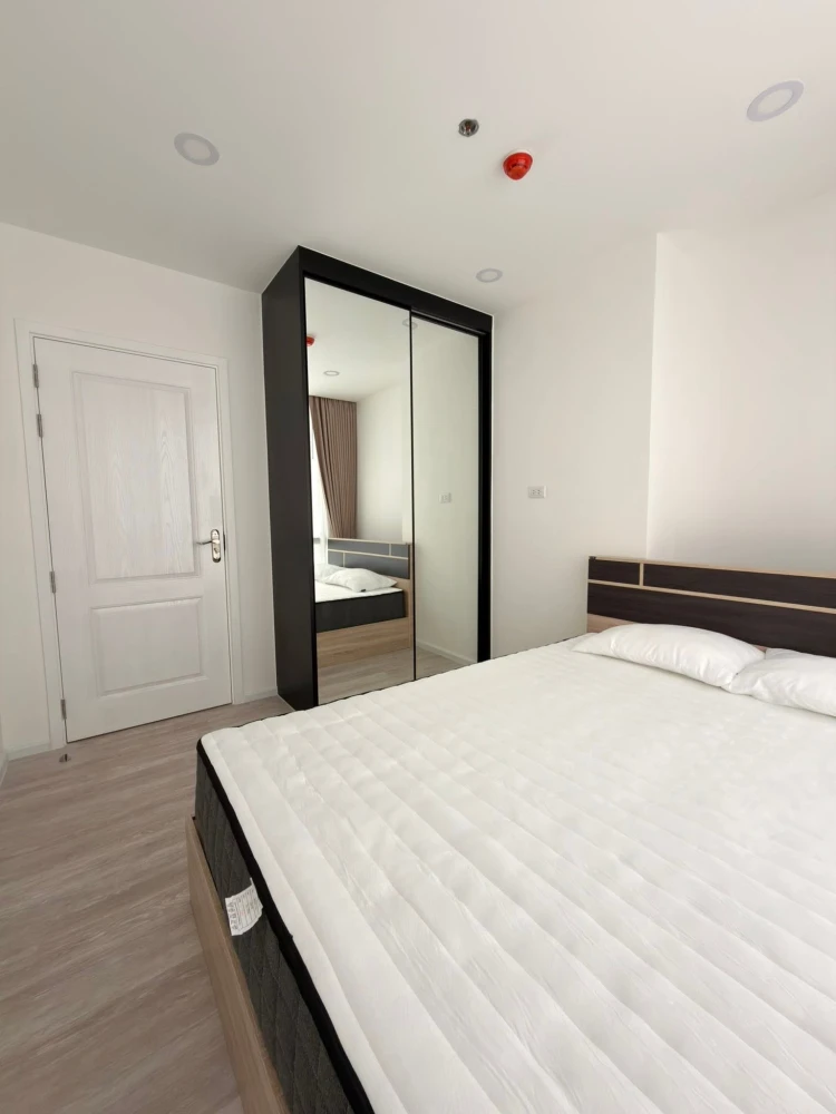 For rent: The Clef Riverline Chao Phraya-Wong Sawang. Nice room, fully furnished. Book now! Don't miss out!