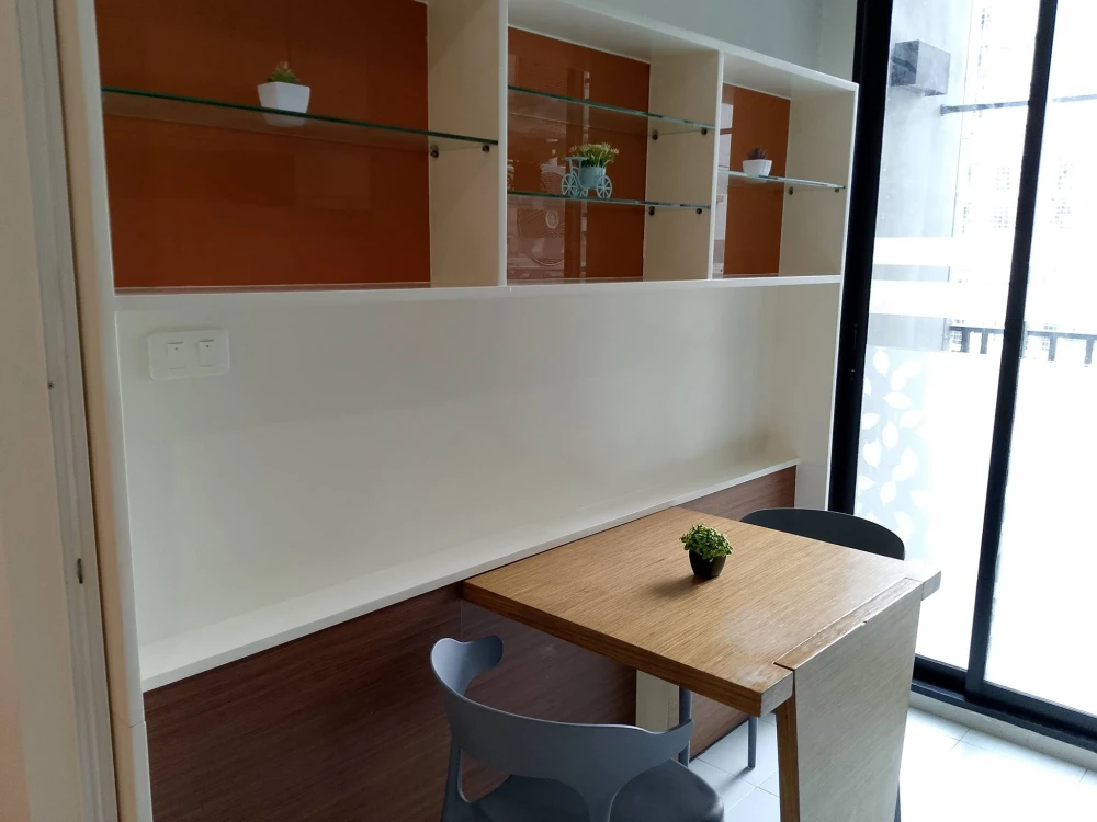 For rent: The Base Chaengwattana, Building A. Unobstructed view (no blockage), overlooking the pool and the BTS Skytrain. Great value! Book now!