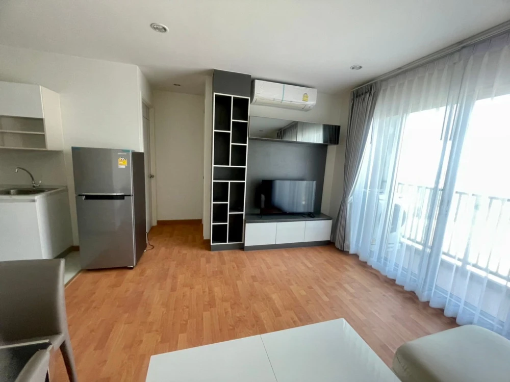 For rent: The President Petchkasem-Bang Khae, high floor, fully furnished, spacious and comfortable room. Reserve now before it's too late.