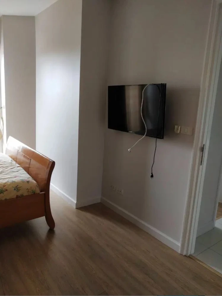 For rent: The Four Wings Residence Srinakarin, 7th floor, spacious room, fully furnished, ready to move in, book now, don't miss out.