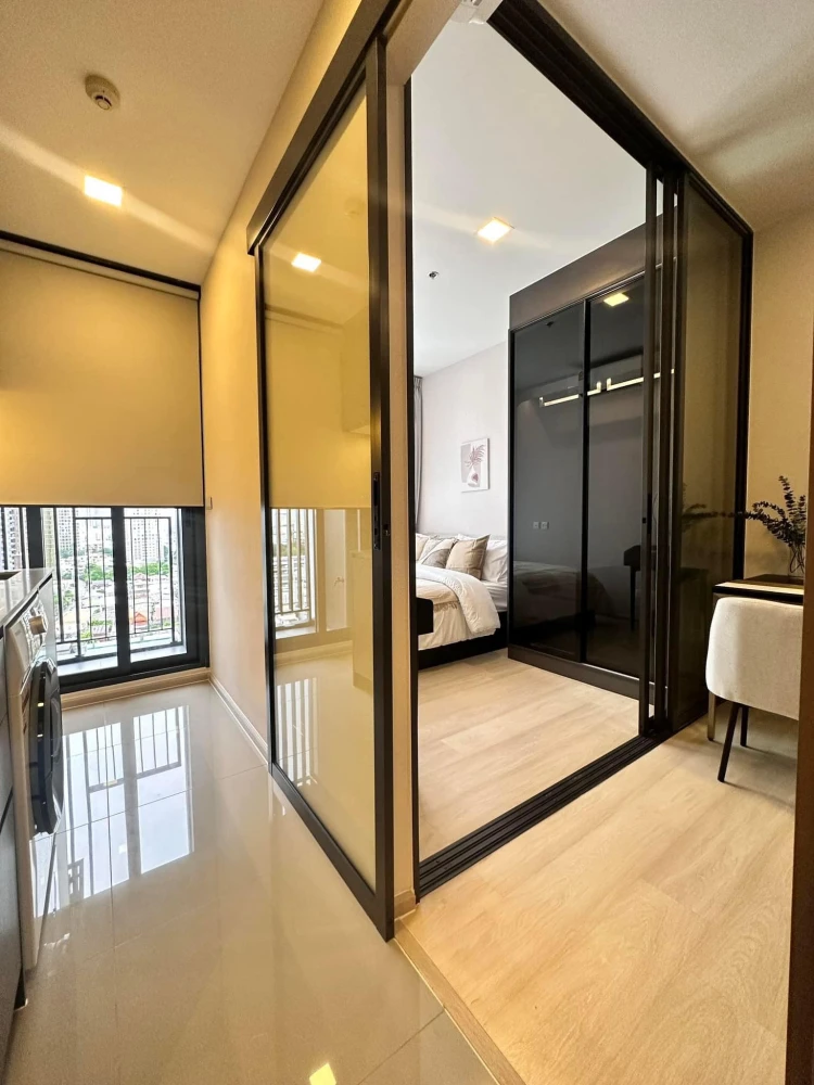 For rent: The Privacy Chatuchak, 12th floor, separated room, fully furnished, ready to move in. You shouldn't miss it.