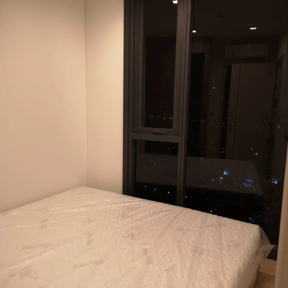 For rent: The Line Phahon-Pradipat, 34th floor, very high, fully furnished, complete with appliances, ready to move in.