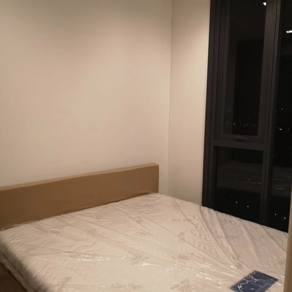 For rent: The Line Phahon-Pradipat, 34th floor, very high, fully furnished, complete with appliances, ready to move in.