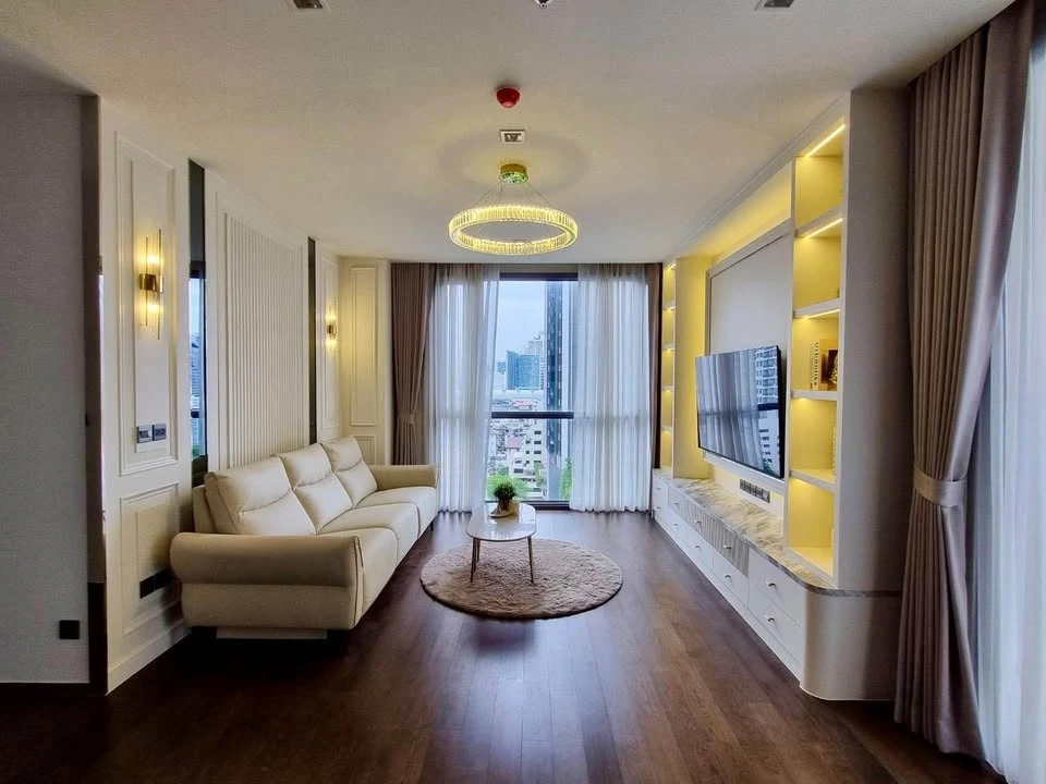 For rent, The Line Ratchawithi, a luxuriously decorated room, well-built-in furniture, high floor, spacious and comfortable, just bring your bags+++