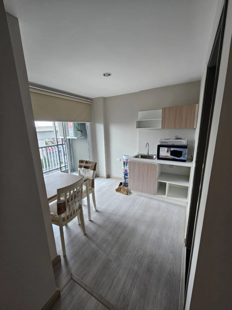 For rent: Tempo Quad Phahonyothin-Saphan Mai, 7th floor, fully furnished, super comfortable bed. Hurry and reserve now!