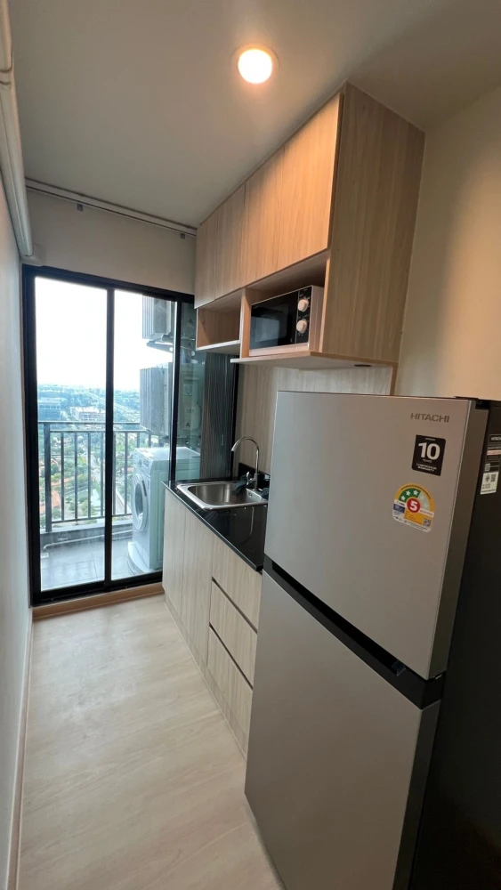 For rent: Terra Residence, 28th floor, beautiful room, fully furnished, nice to live in. Reserve now, don't miss out!