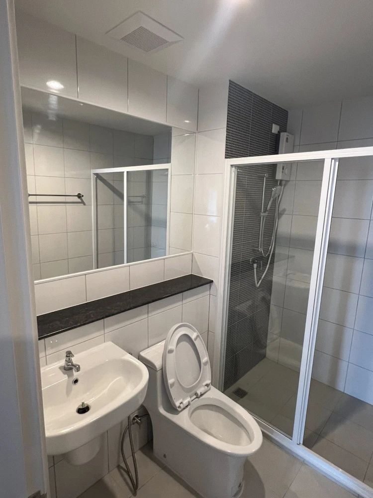 For rent: Terra Residence. The room is quiet, soundproofed from outside, no noise disturbances. Complete electrical appliances. Can move in immediatel