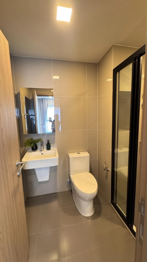 For rent, Niea by Sansiri, fully furnished room, ready to move in, convenient, complete, all in one place. If you don't book, you'll regret it later.