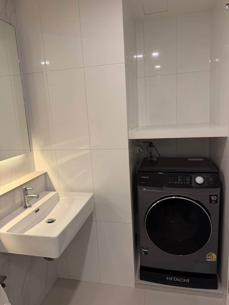 For Rent: Place 168 Pinklao, Building C, 20th floor (very high floor). Stylishly decorated and incredibly inviting—book now!