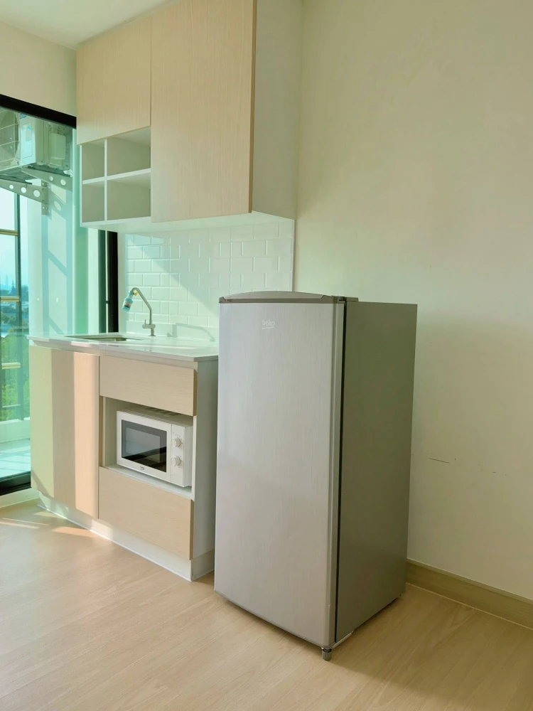 For rent: Plein Plein Condo Rama 5 - Ratchaphruek. 2 rooms, 8th floor, beautiful view of the Chao Phraya River, cool breeze. Don't miss out!