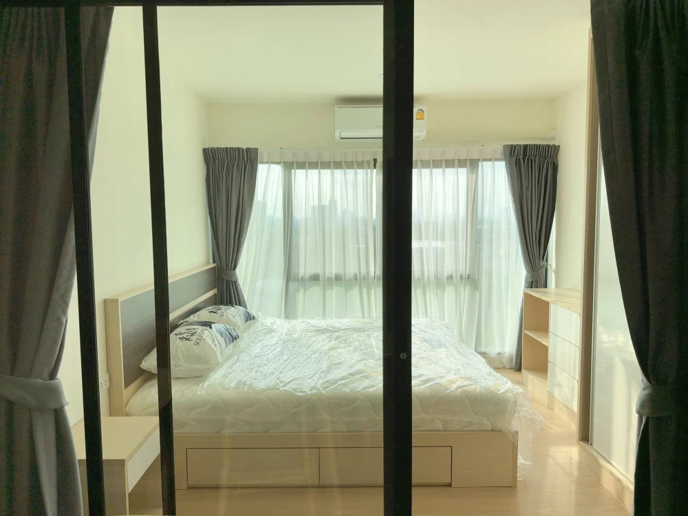 For rent: Plein Plein Condo Rama 5 - Ratchaphruek. 2 rooms, 8th floor, beautiful view of the Chao Phraya River, cool breeze. Don't miss out!
