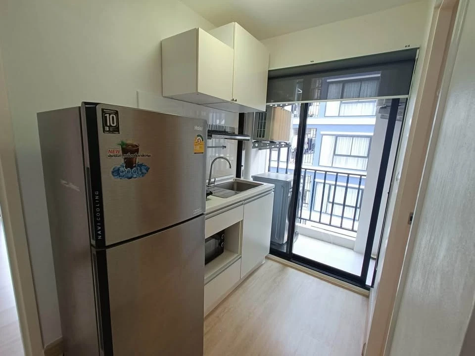 For rent: Plearn Plearn Condominium Rangsit-Workpoint 1, corner room with privacy, lots of usable space, book now.