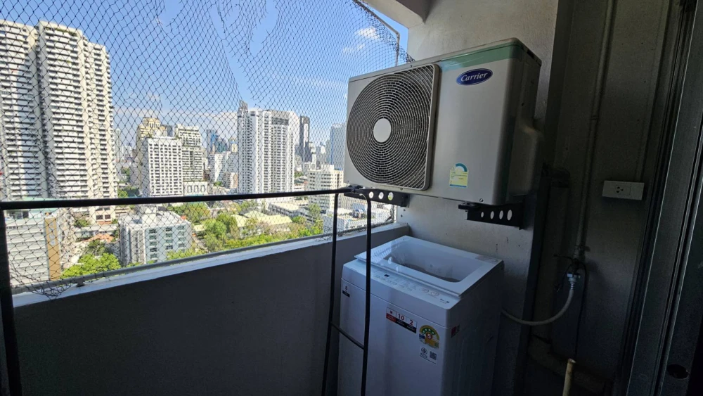 For rent, First Tower, fully furnished, don't wait, first come first served.