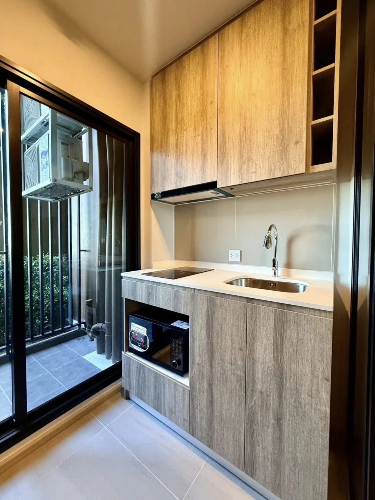 For rent: Metris District Ladprao, 8th floor (next to the garden), good ventilation, pets allowed. A must-have for animal lovers!