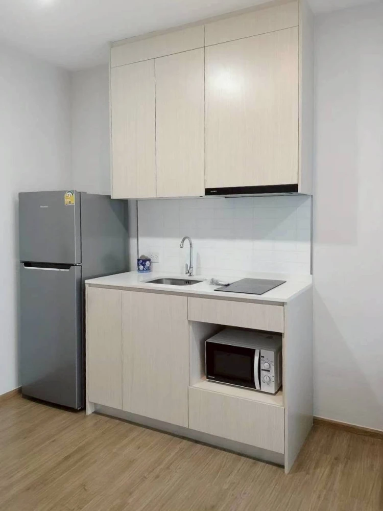 For rent: Metris Rama 9-Ramkhamhaeng condo, pet-friendly, ready to move in, fully furnished with appliances.