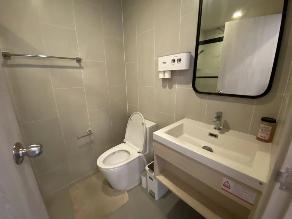For rent: Metris Rama 9-Ramkhamhaeng, corner room, 28th floor, very high, ready to move in.