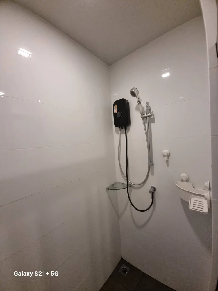 For rent: Metris Pattanakarn-Emai, ready-to-move-in unit with complete amenities. Book yours today! Don't miss out!