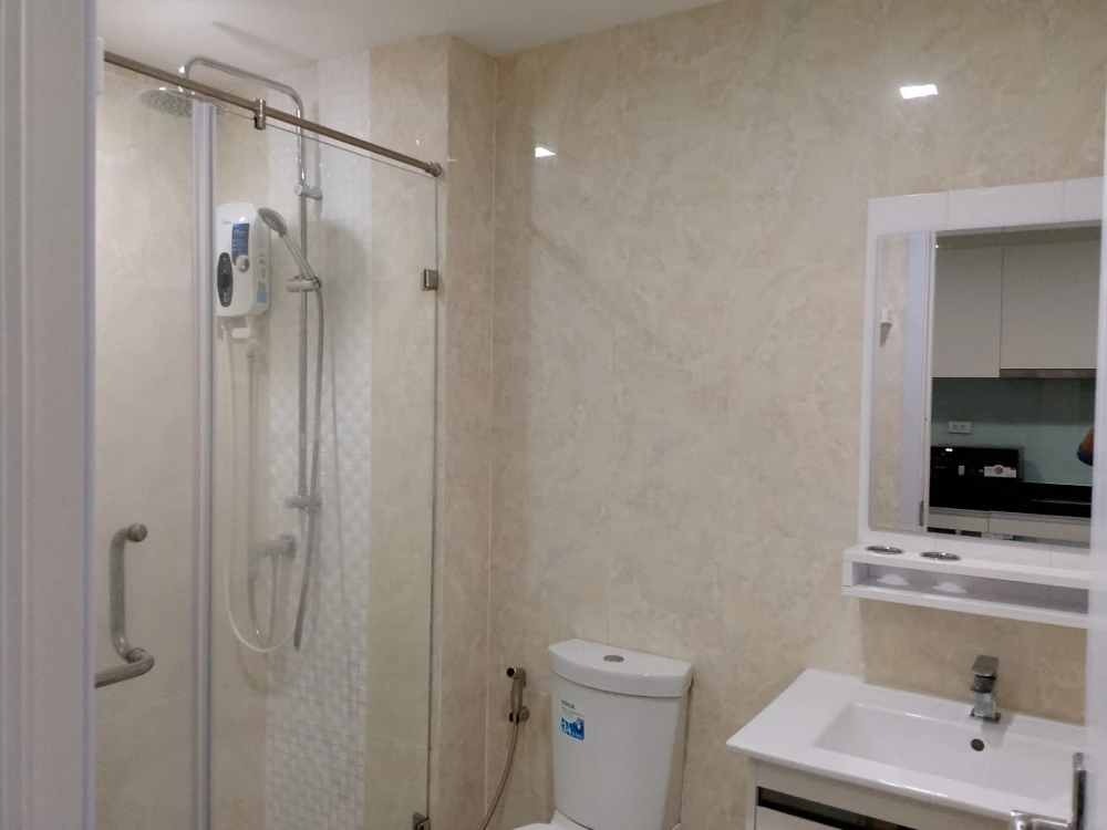 For rent: Mayfair Place Sukhumvit 64, ready to move in, complete with electrical appliances and furniture, just bring your bags and move in++