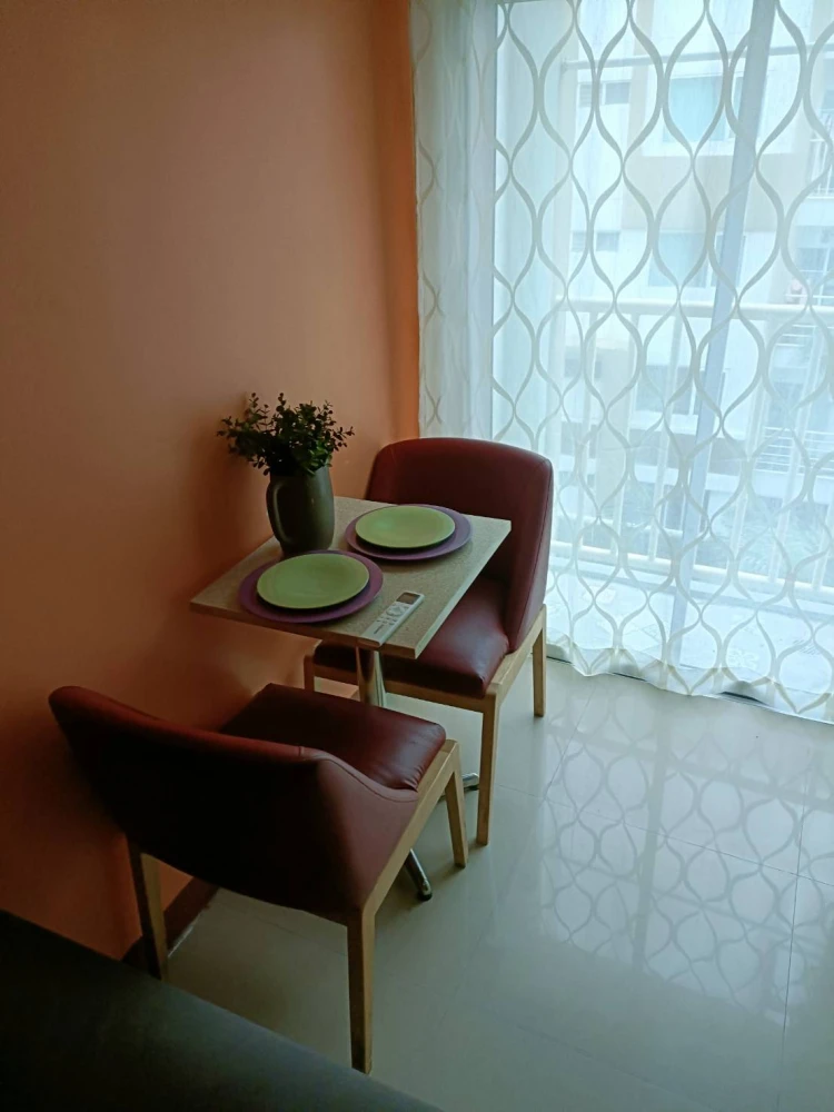 For rent, Metro Park, Sathorn, 1bed, pack your bags, you can move in. Great pool view balcony, urgent rent