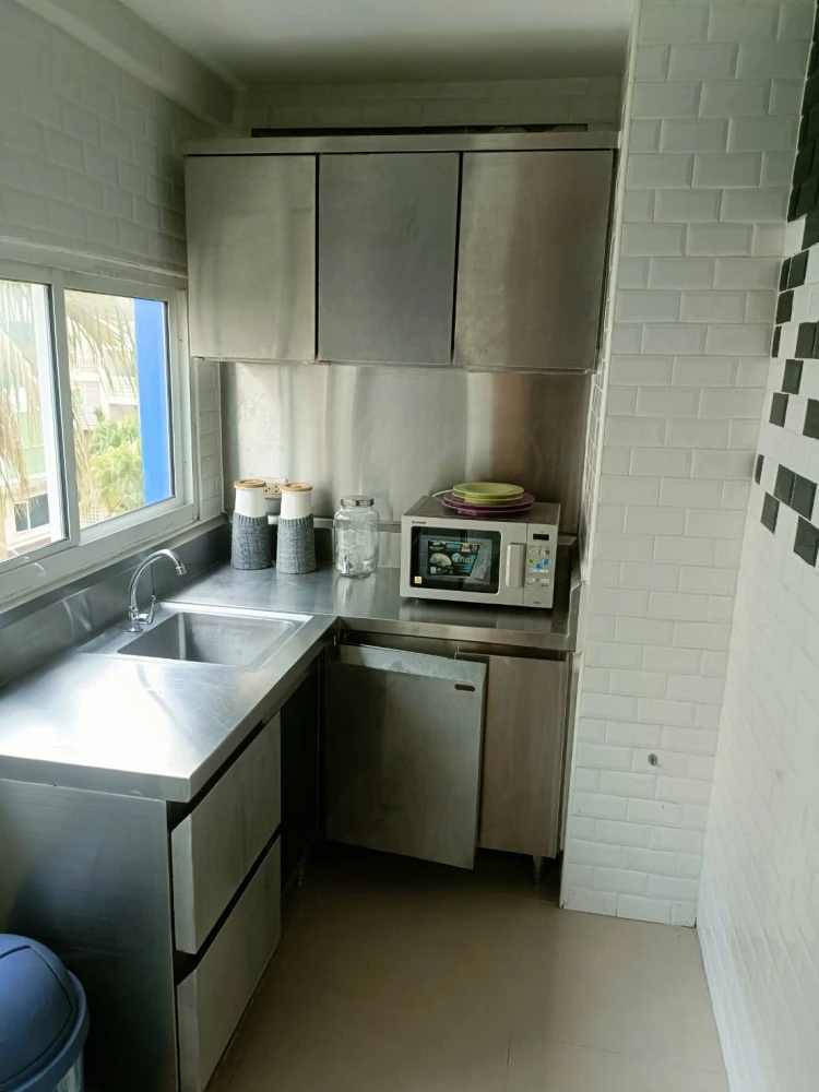 For rent, Metro Park, Sathorn, 1bed, pack your bags, you can move in. Great pool view balcony, urgent rent
