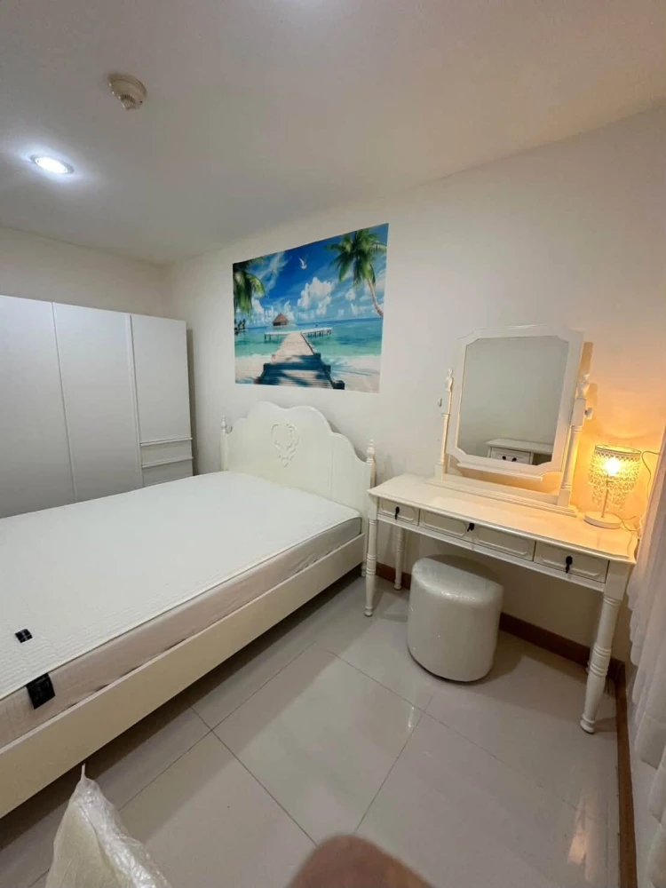 For rent: Metro Park Sathorn, 57 sq m, fully furnished, separate kitchen, quiet, no obstructed view.