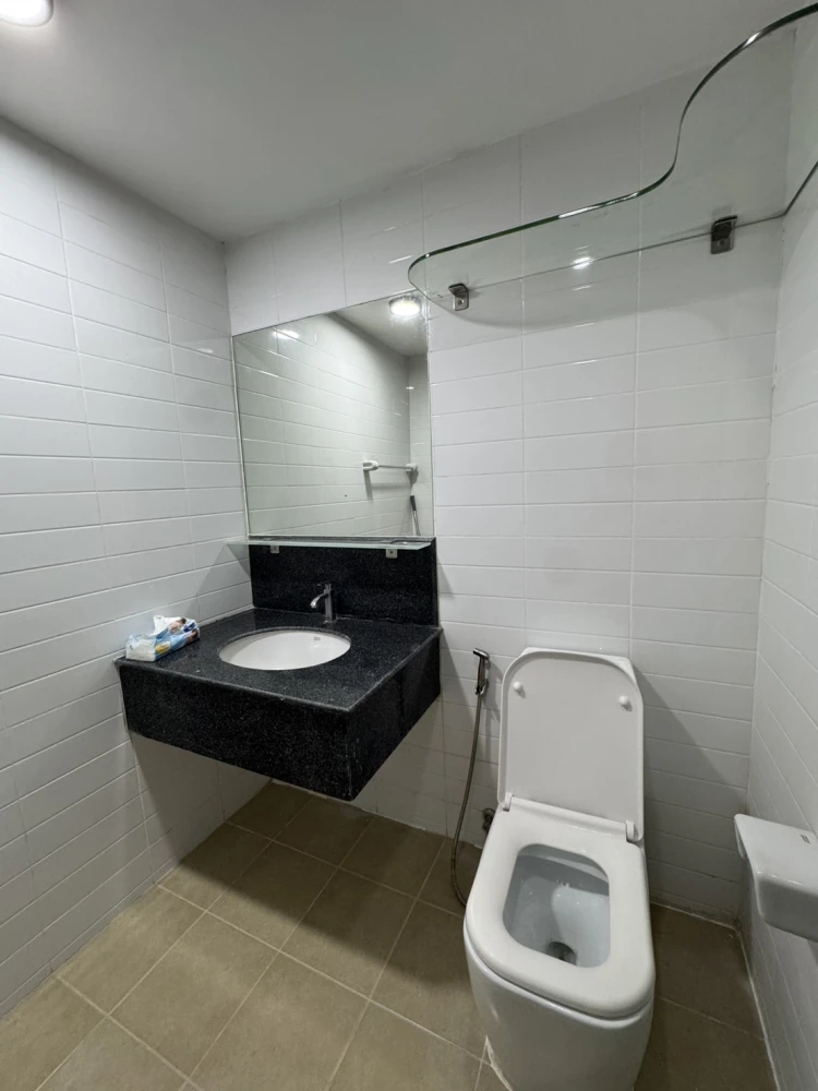 For Rent: Metro Park Sathorn, ready-to-move-in unit at an affordable price, fully furnished. Book now!