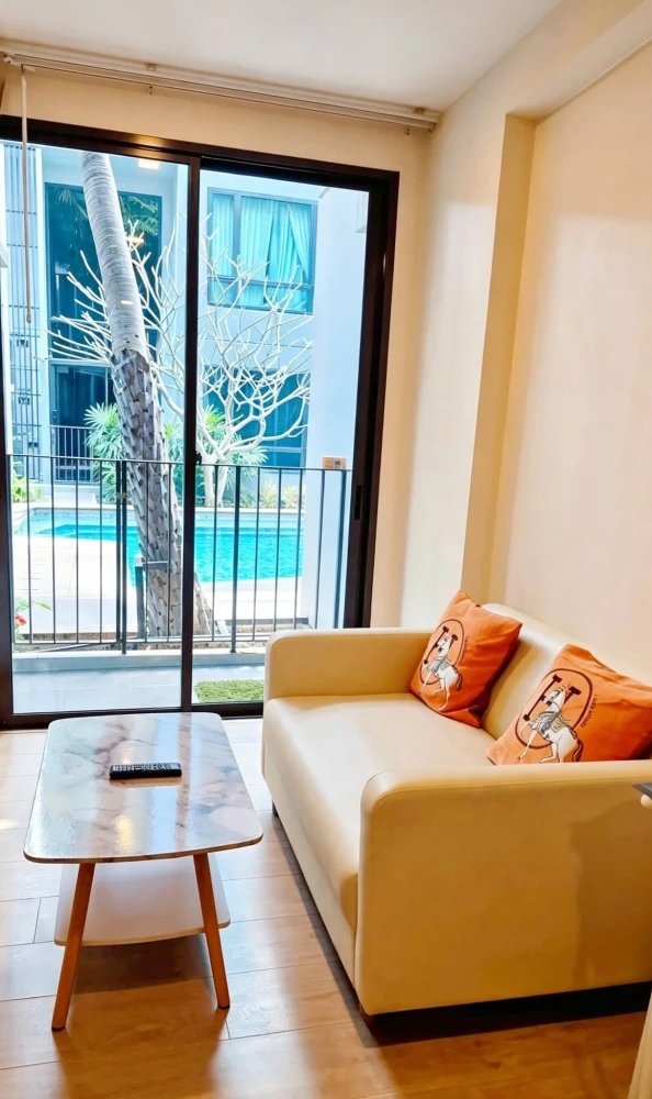 For Rent: Metro Luxe Riverfront Rattanathibet – Ready to move in. Stunning "million-dollar" view. Ground-floor unit (1st floor) right next to the swim
