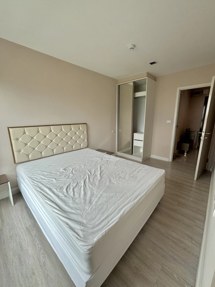 For rent, Metro Luxe Kaset, 7th floor, beautiful room, fully furnished and electrical appliances. Plus the most impressive price