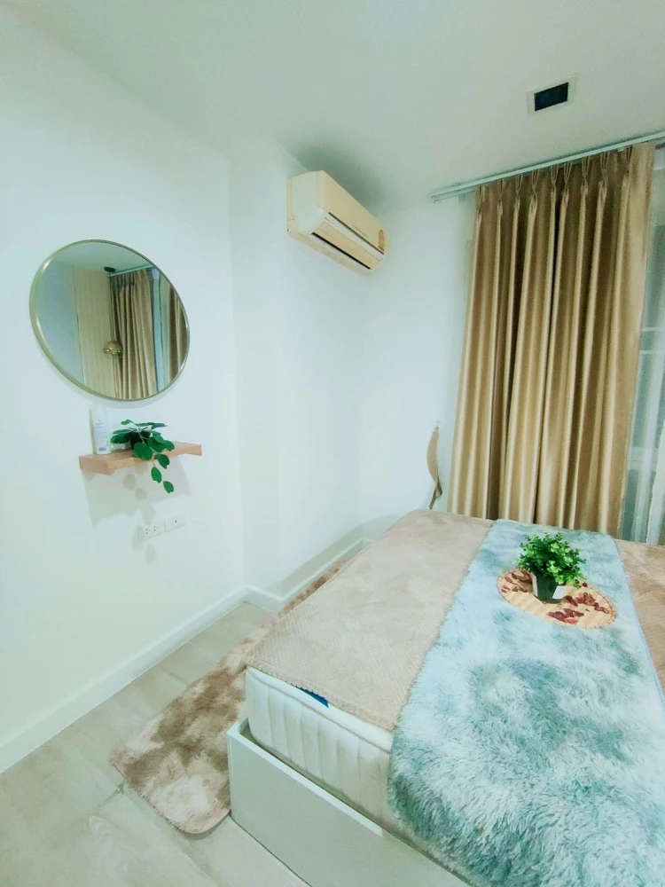 For rent: Metro Luxe Kaset. Beautifully decorated and very livable. Fully equipped with electrical appliances. Don't miss it or you'll regret it.