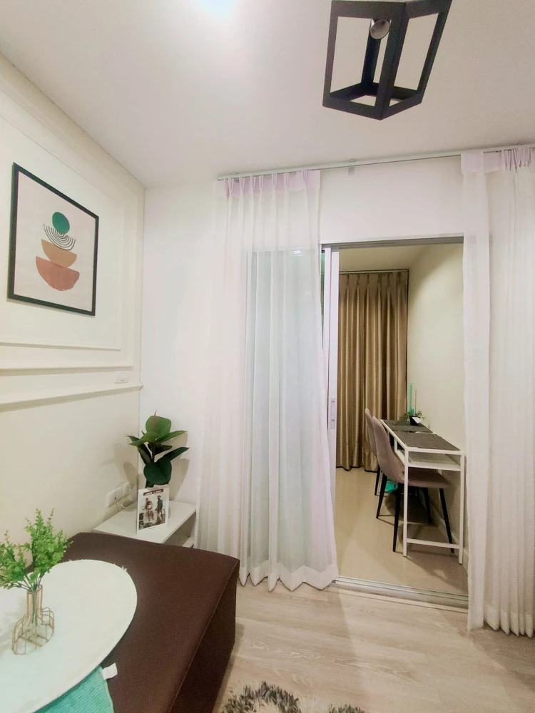 For rent: Metro Luxe Kaset. Beautifully decorated and very livable. Fully equipped with electrical appliances. Don't miss it or you'll regret it.