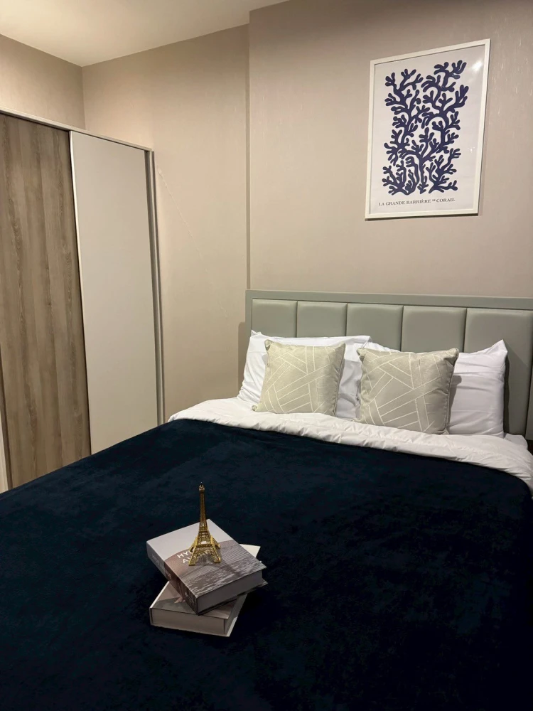 For rent: Metro Sky Prachachuen, 2nd floor, fully furnished and equipped with electrical appliances. Interested? Reserve now!